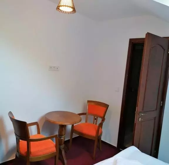 Pensiunea Valea Pinului