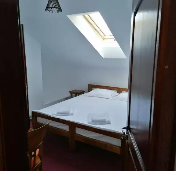 Pensiunea Valea Pinului