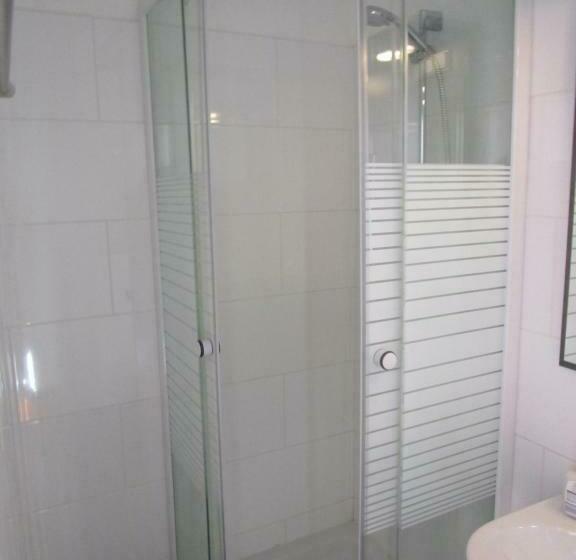 Общежитие Gasthaus Schwarzer Adler