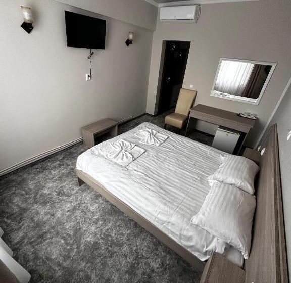 הוסטל Romula Imperial