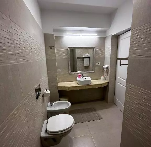 Retkeilymaja Romula Imperial