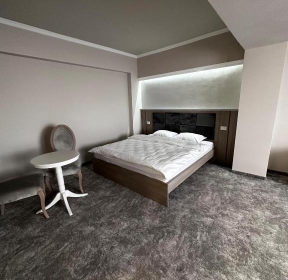 הוסטל Romula Imperial