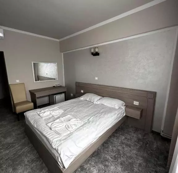 Retkeilymaja Romula Imperial