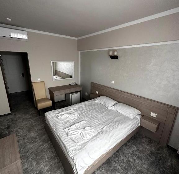 הוסטל Romula Imperial