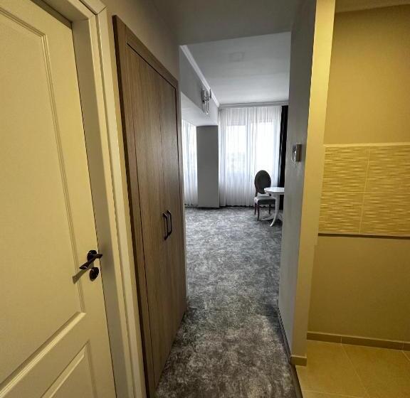 הוסטל Romula Imperial