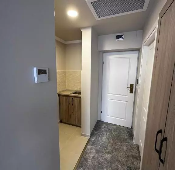 Retkeilymaja Romula Imperial