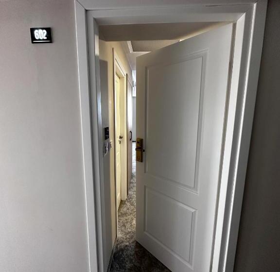 הוסטל Romula Imperial