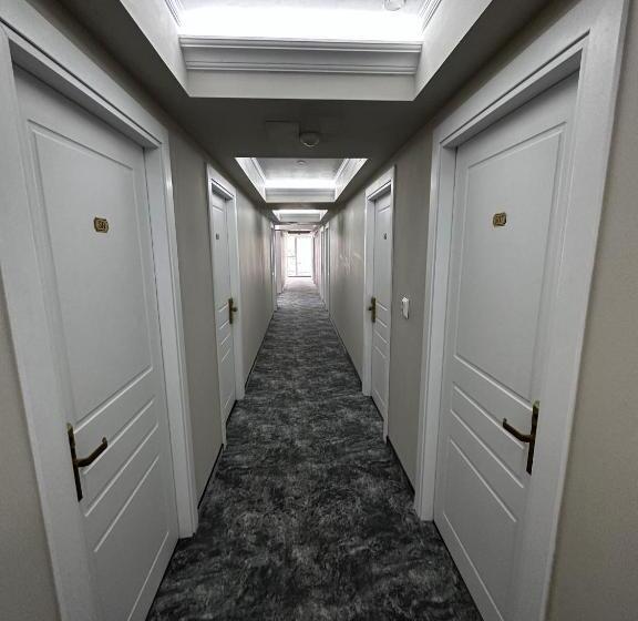 הוסטל Romula Imperial