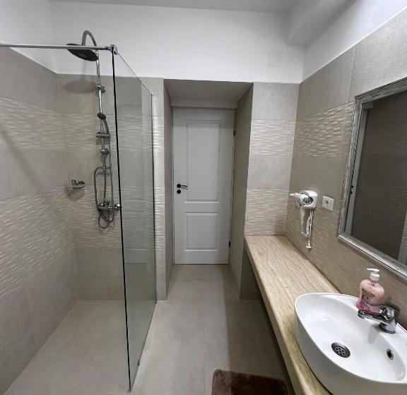 הוסטל Romula Imperial