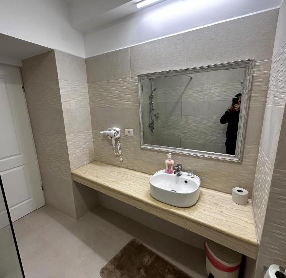 הוסטל Romula Imperial