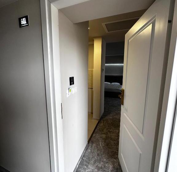 הוסטל Romula Imperial