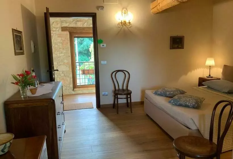 تختخواب و صبحانه Borgo Palazzo Steffaneo