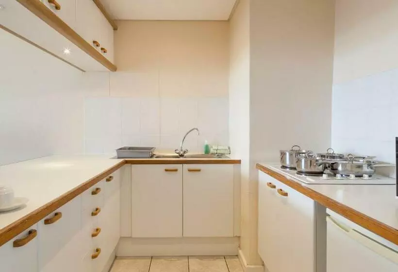 Dolphin Beach Hotel Self Catering Apartments