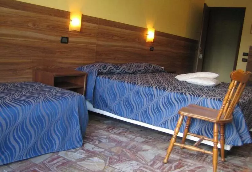 Hotelli Albergo Carpino