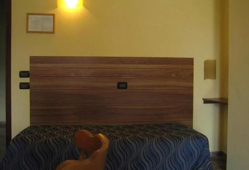 Hotelli Albergo Carpino