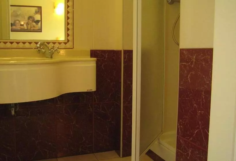 Hotelli Albergo Carpino