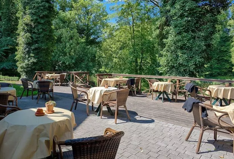 Hotelli Carmina Am See