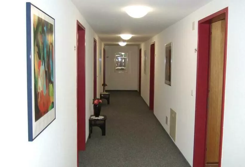 Hotelli Gasthaus Zur Sonne