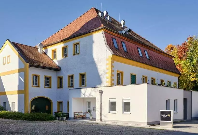 Hotelli Hofwirt