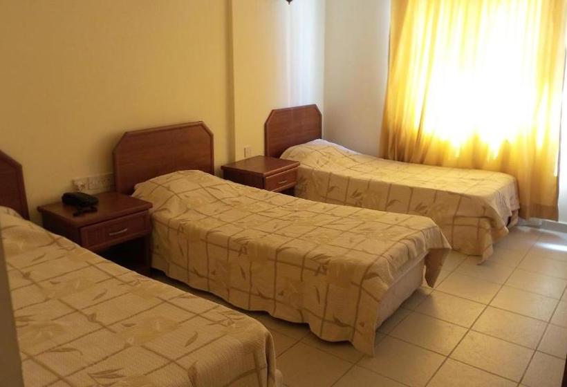 בית מלון כפרי Kasgar Court