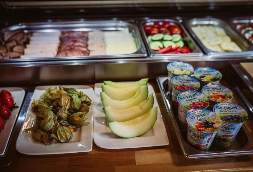 ホテル Pension Baumgartner Berghof