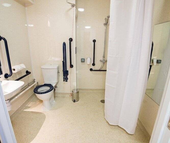 ホテル Red Squirrel, Stevenston By Marston S Inns