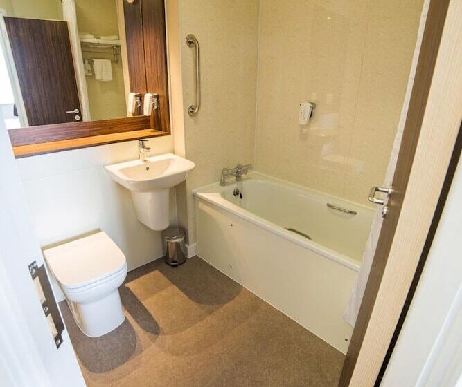 ホテル Red Squirrel, Stevenston By Marston S Inns