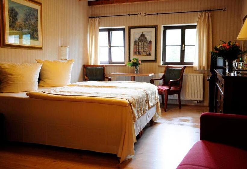 酒店 Schlossresidenz Heitzenhofen