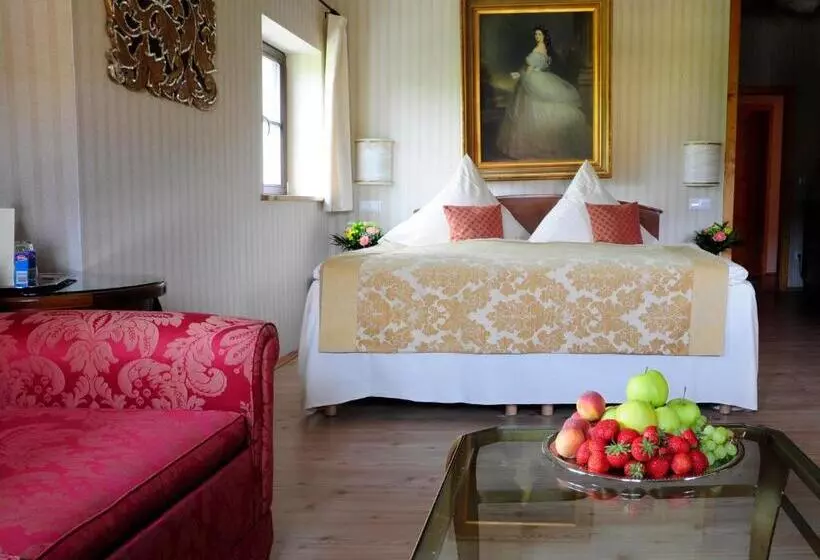 Hotelli Schlossresidenz Heitzenhofen