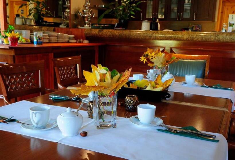 酒店 Schlossresidenz Heitzenhofen