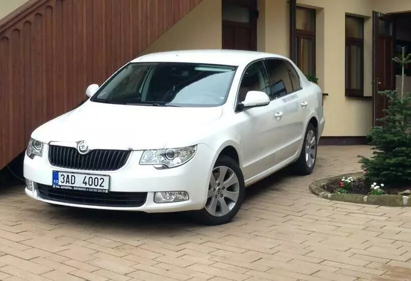 Majatalo černá Louže