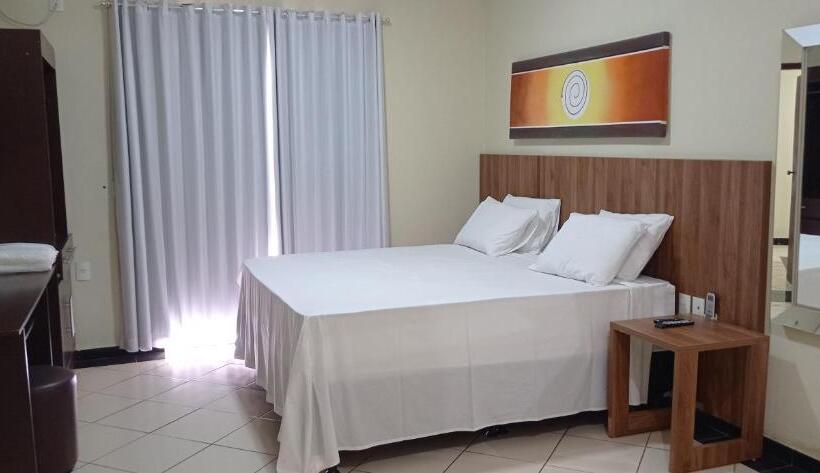 Pensão Pousada Monte Das Colinas