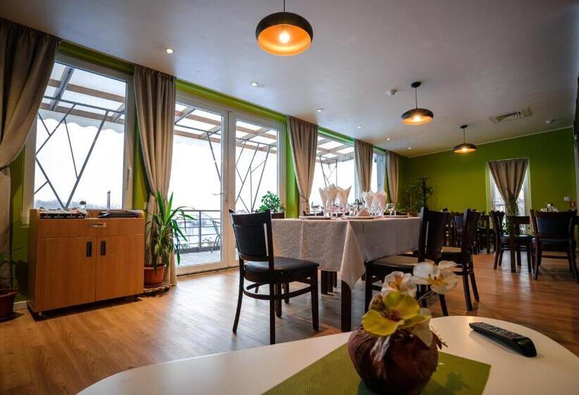 Pensiunea La Broscuta