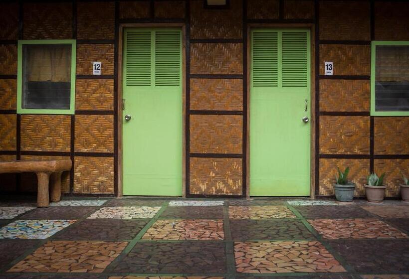 אתר נופש Stefanie Grace Paradise Inn