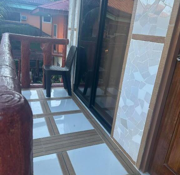 אתר נופש Stefanie Grace Paradise Inn