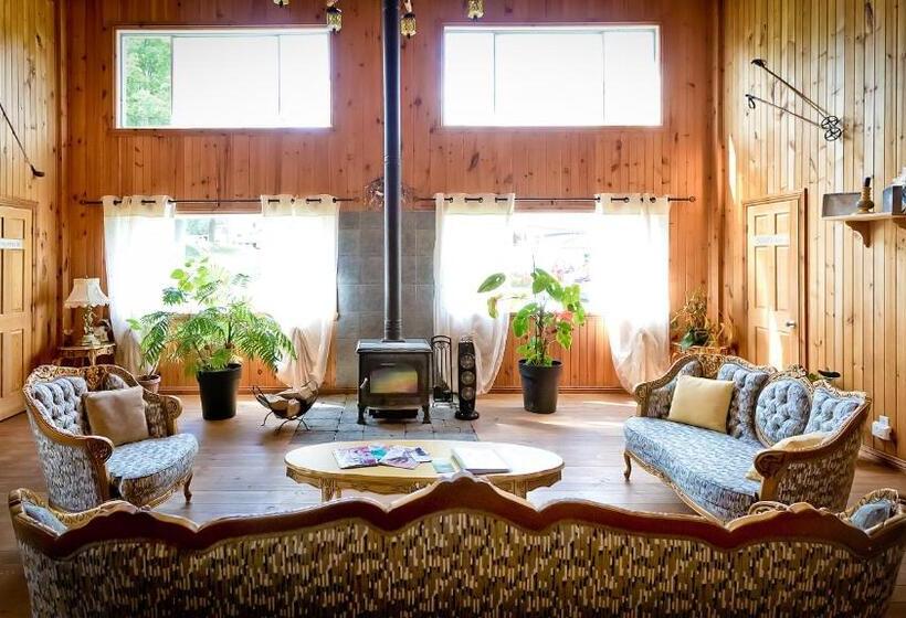 הוסטל Auberge Papillon Lune