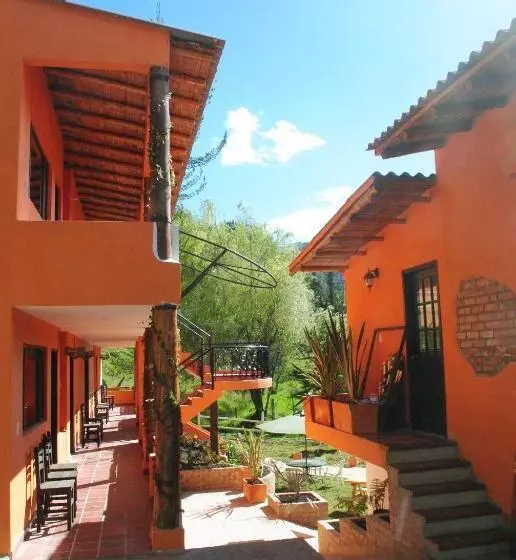 ユースホステル Estancia Cucunuvaca