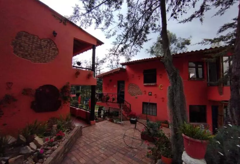 ユースホステル Estancia Cucunuvaca
