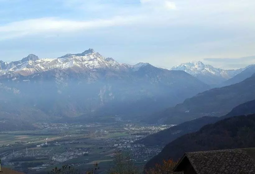 Retkeilymaja Hôtel De Torgon