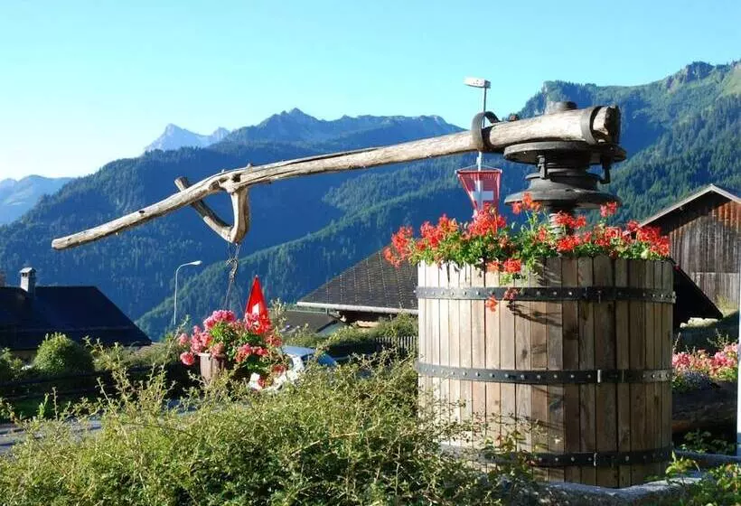 Retkeilymaja Hôtel De Torgon