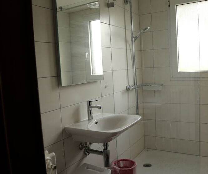 فندق صغير Hôtel De Torgon