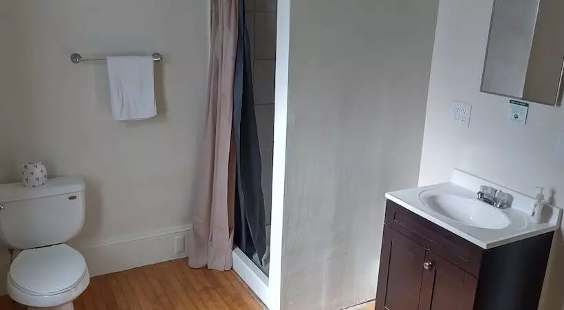 Retkeilymaja The Whitetail And Suites