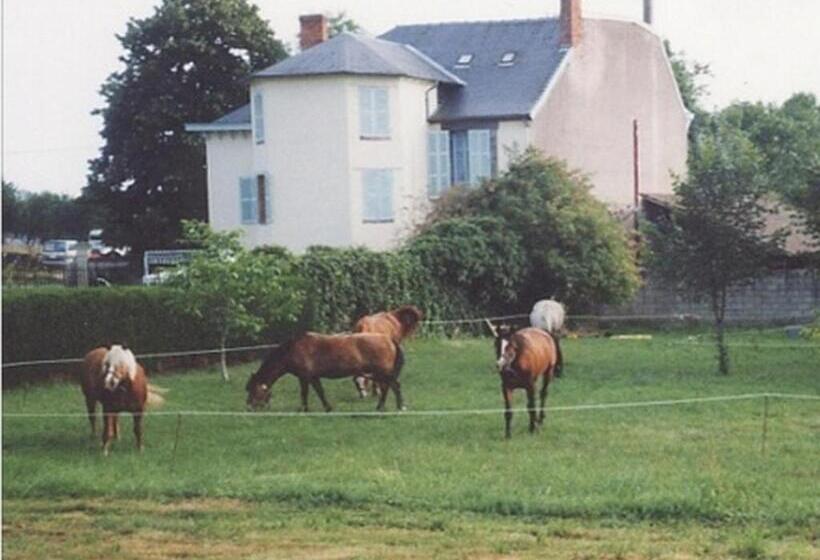 住宿加早餐  Chambres Et Tables D Hotes Les Breuils