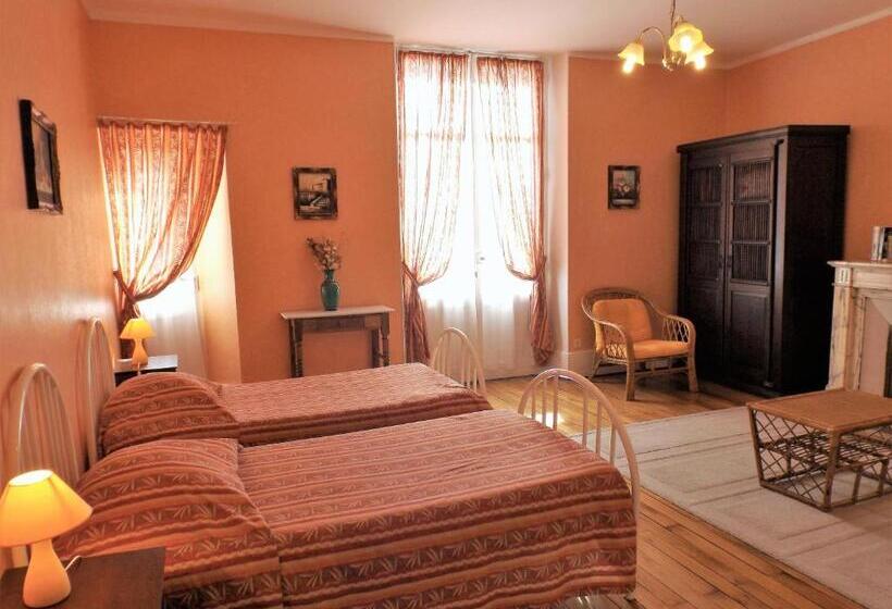 住宿加早餐  Chambres Et Tables D Hotes Les Breuils