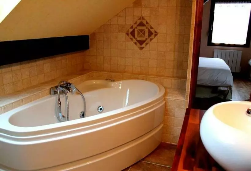 Aamiaismajoitus (B&B) Ferme Du Mouton Noir