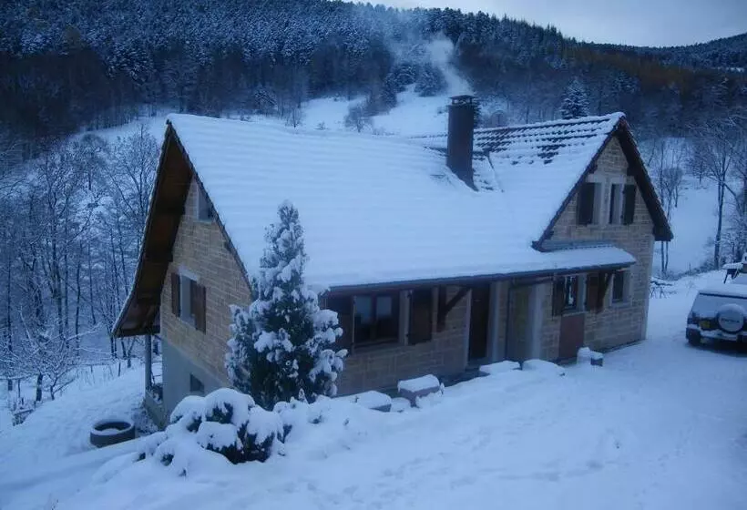 Aamiaismajoitus (B&B) Ferme Du Mouton Noir