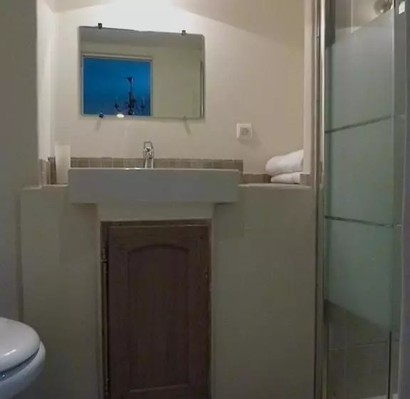 Aamiaismajoitus (B&B) Le Logis Alexandra Bnb