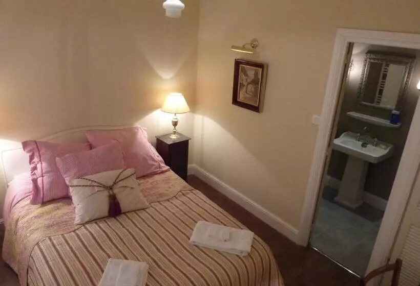 Aamiaismajoitus (B&B) Le Logis Alexandra Bnb