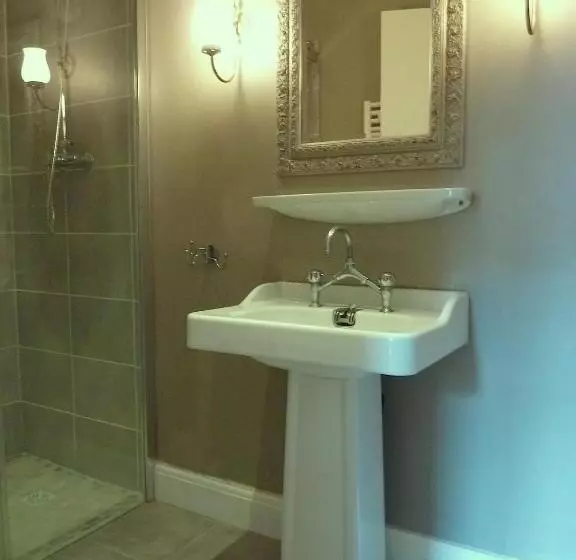 Aamiaismajoitus (B&B) Le Logis Alexandra Bnb