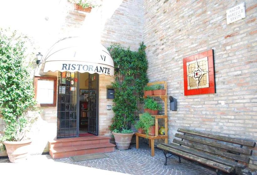 مبيت وإفطار Locanda I Piceni